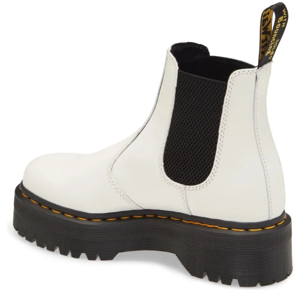 NIB $200 DR. MARTENS 2976 Quad Platform Chelsea Boots!
